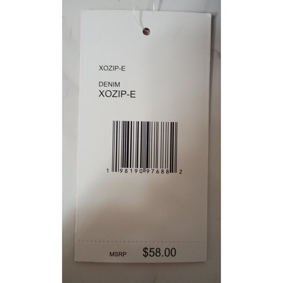 BETSEY JOHNSON Denim Floral Embroidered Zip Around Wristlet - NEW - Picture 7 of 7